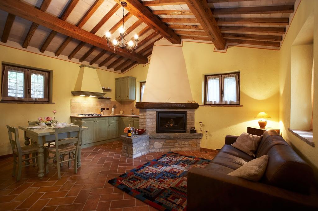 Gasthaus Casale Favilluta Petrignano Zimmer foto